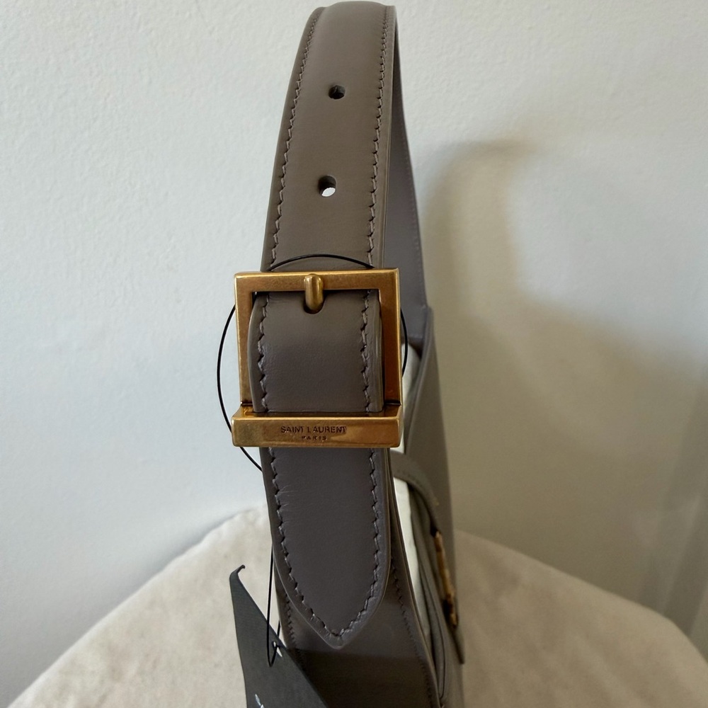 SAINT LAURENT 5 A 7 SHOULDER BAG - Picture 9 of 10